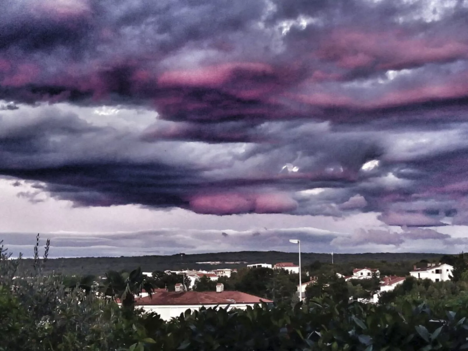 Mit Blick auf das Wasser-Outside