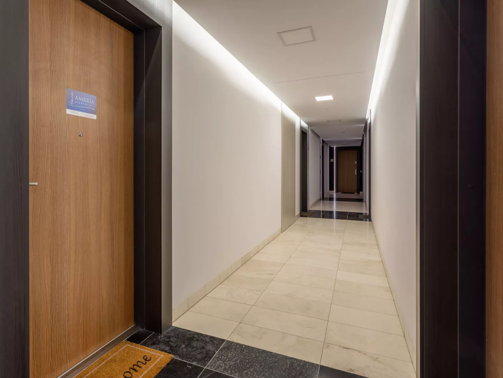 In den Sun Towers am Meer-Image-tags.info