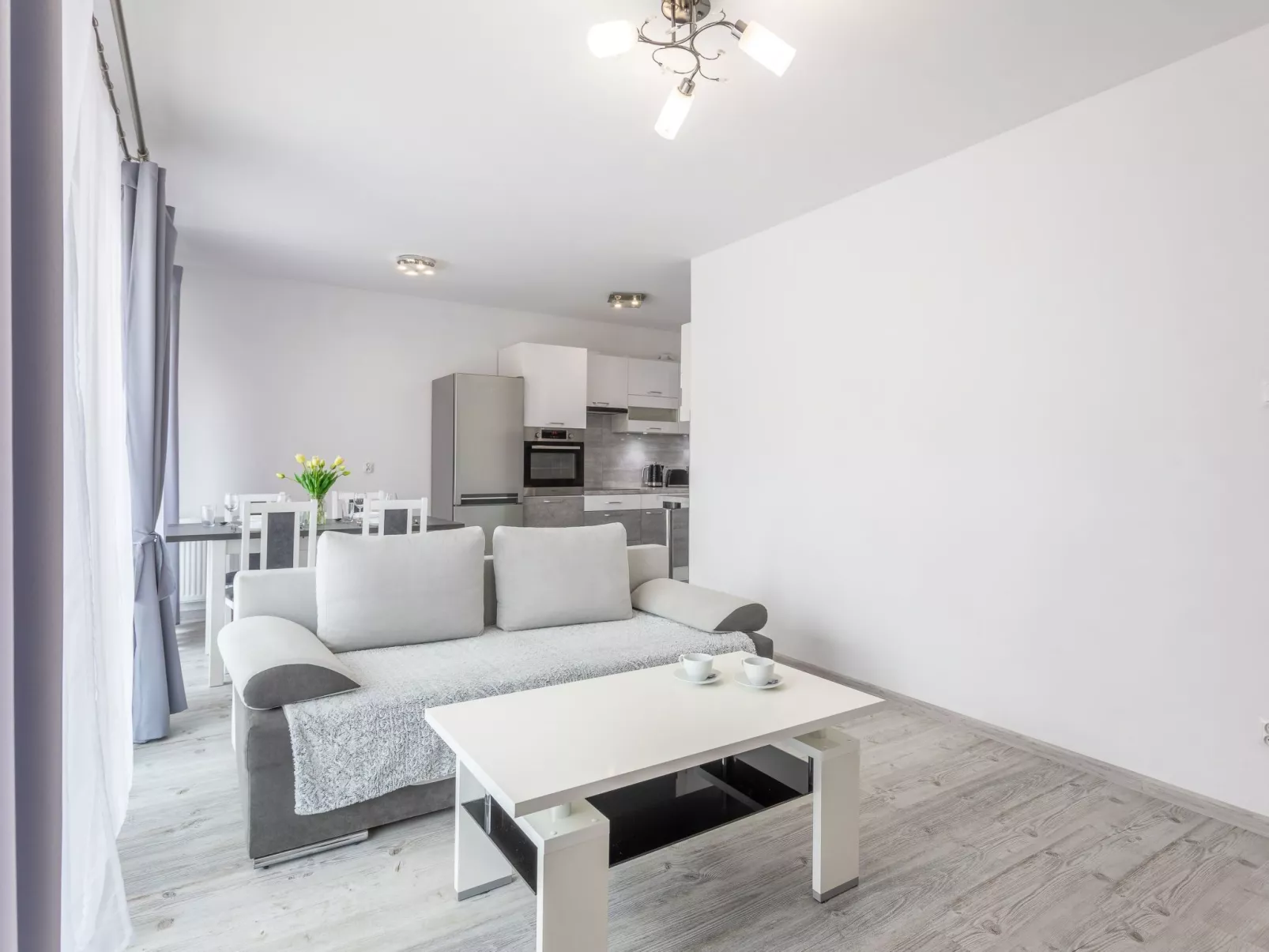 Stylische Ferienwohnung Flotylla am Meer-Image-tags.info