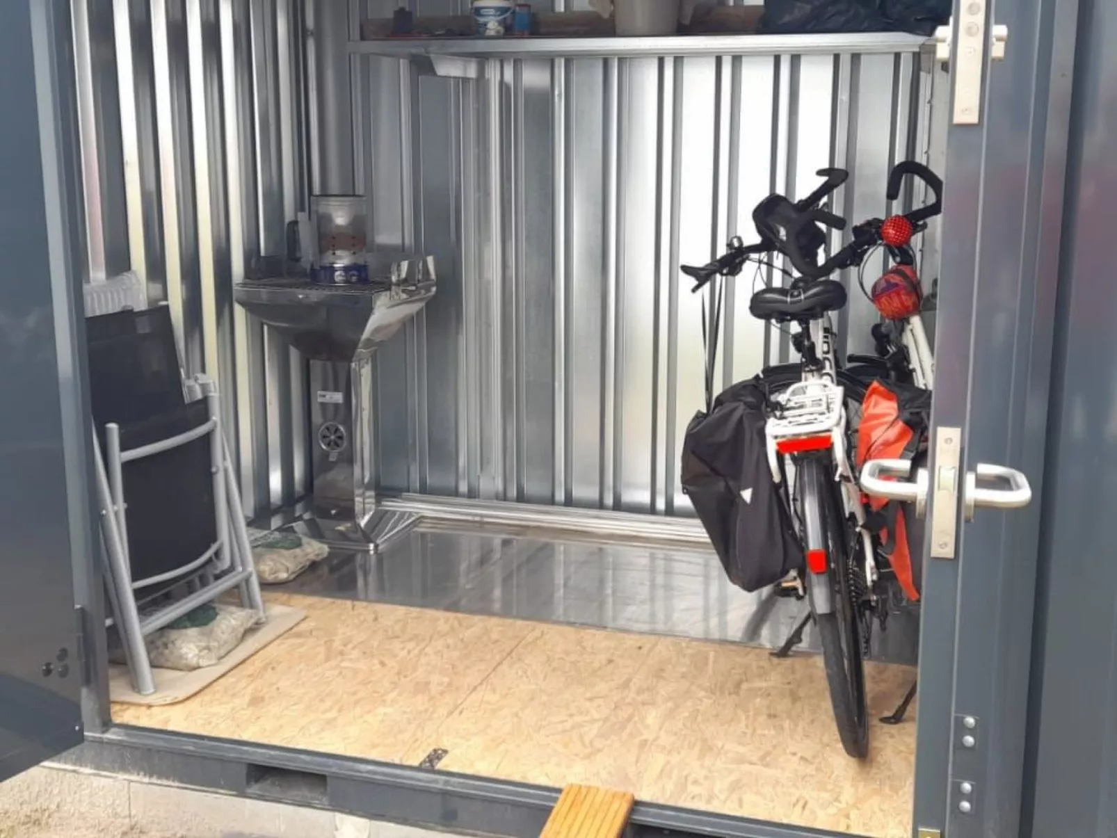 G8 freistehendes Ferienhaus mit Gartenhaus-Image-tags.info