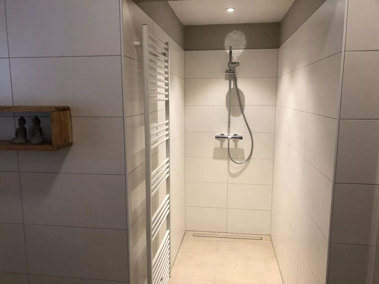 G15 Haus mit Whirlwanne direkt an der Nordseeküs-Drinnen