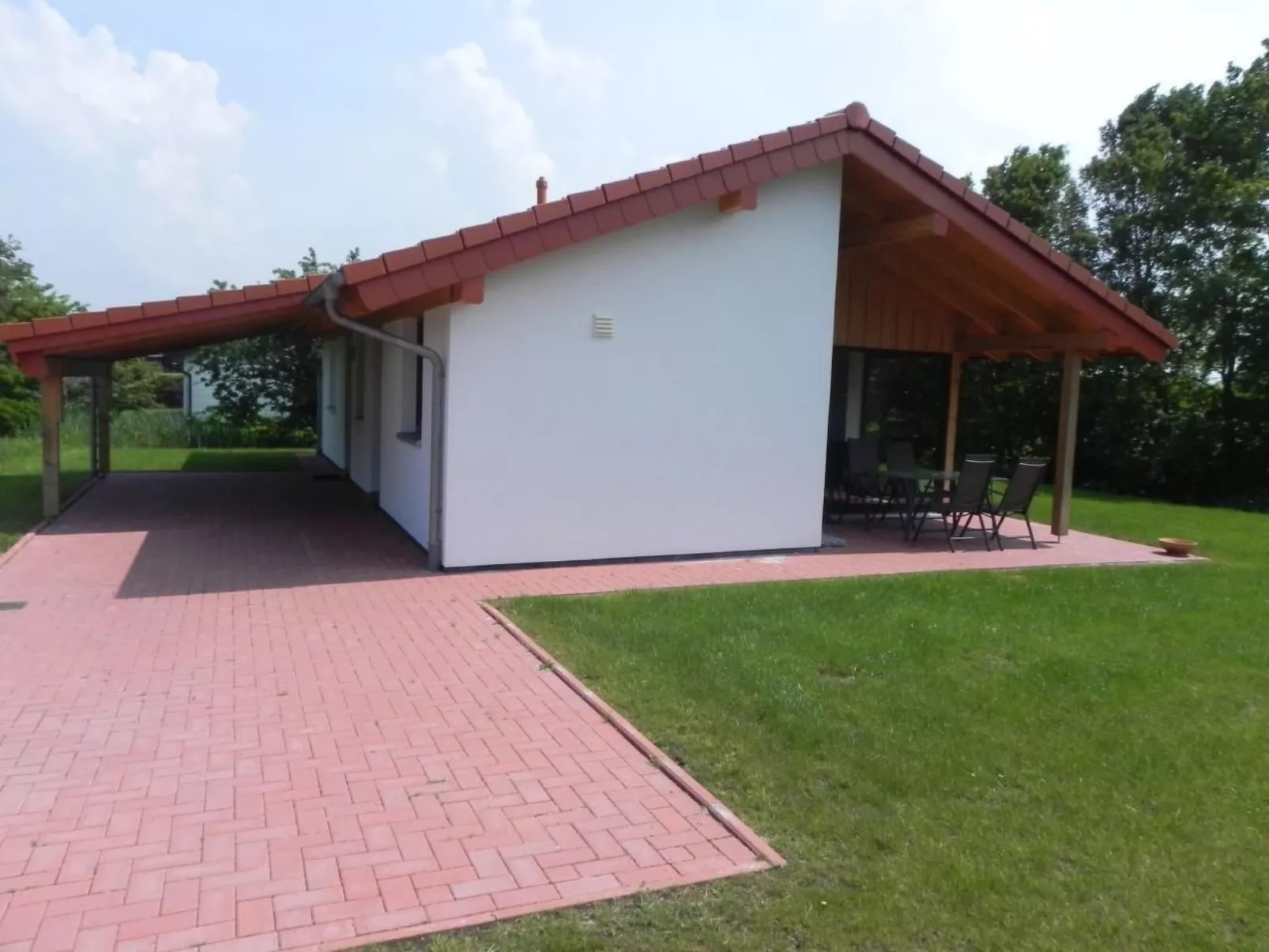 E18 Ferienhaus mit Garten und Terrasse-Dehors