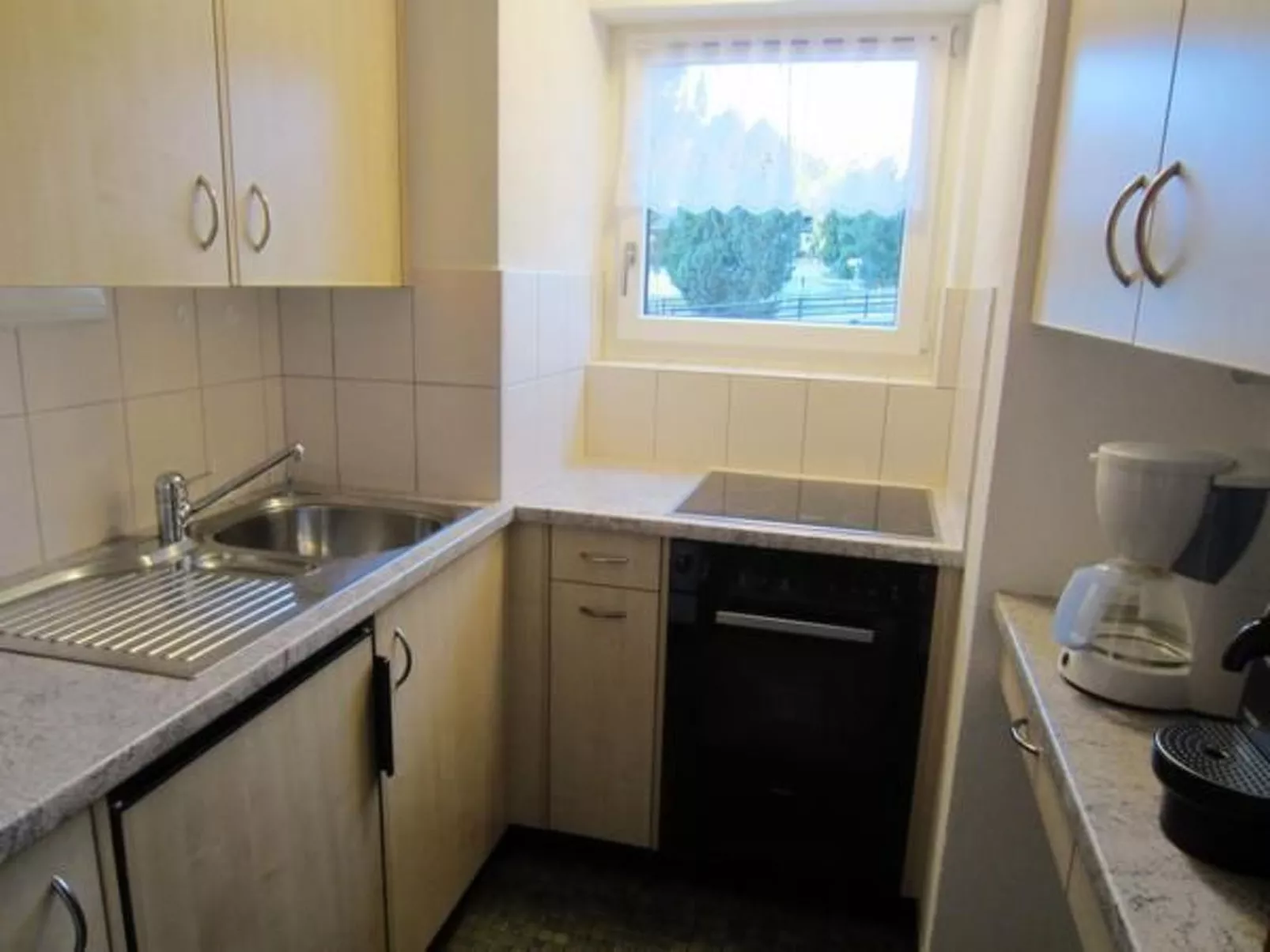 Chesa Basilisk 1 - ÖV inklusive-Drinnen