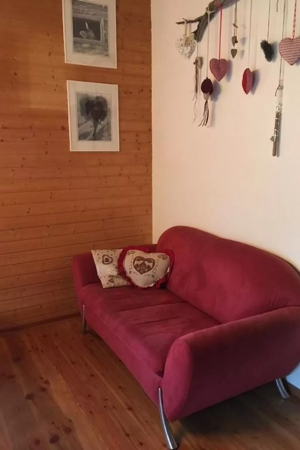 Alphütte Hittä in Simplon-Dorf im sonnigen Wallis-Drinnen