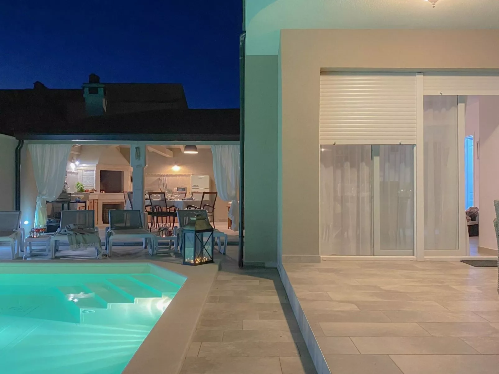 Mit Privatpool für 6 Personen ca. 105 m&sup2; in Bužinija, Adriaküste Kroatien-Outside