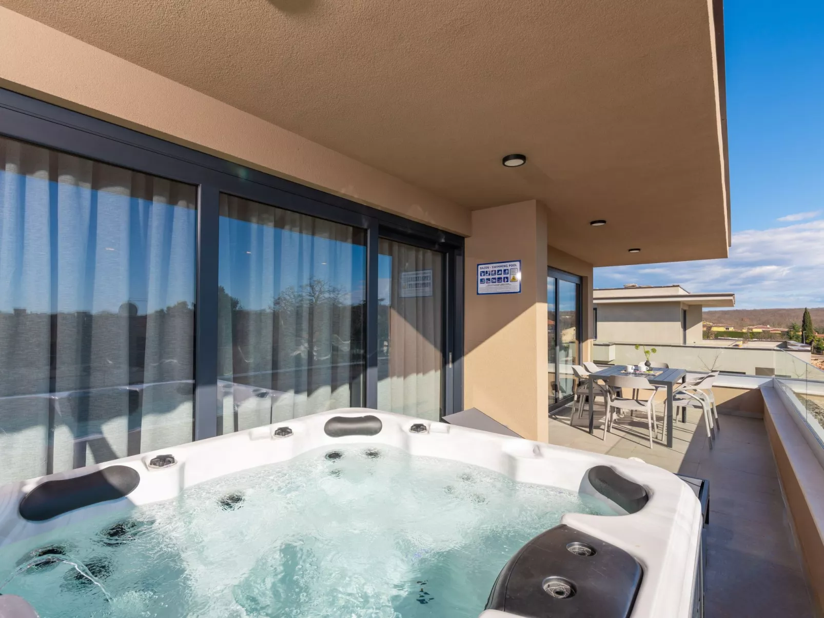 Quercus Village APP 2 mit jacuzzi-Outside