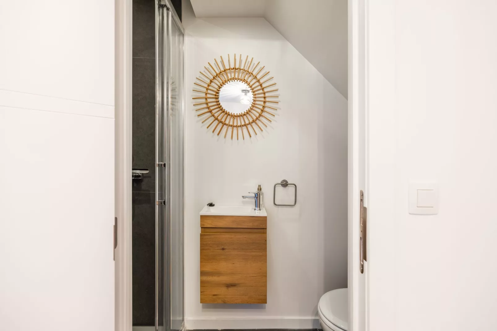 Fibi Home-Bathroom