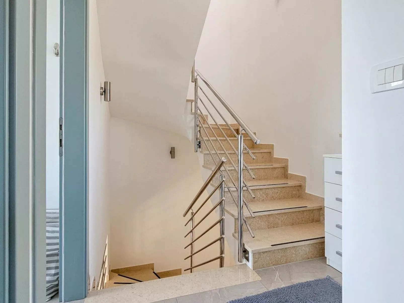 Für 4-6 Personen-Inside