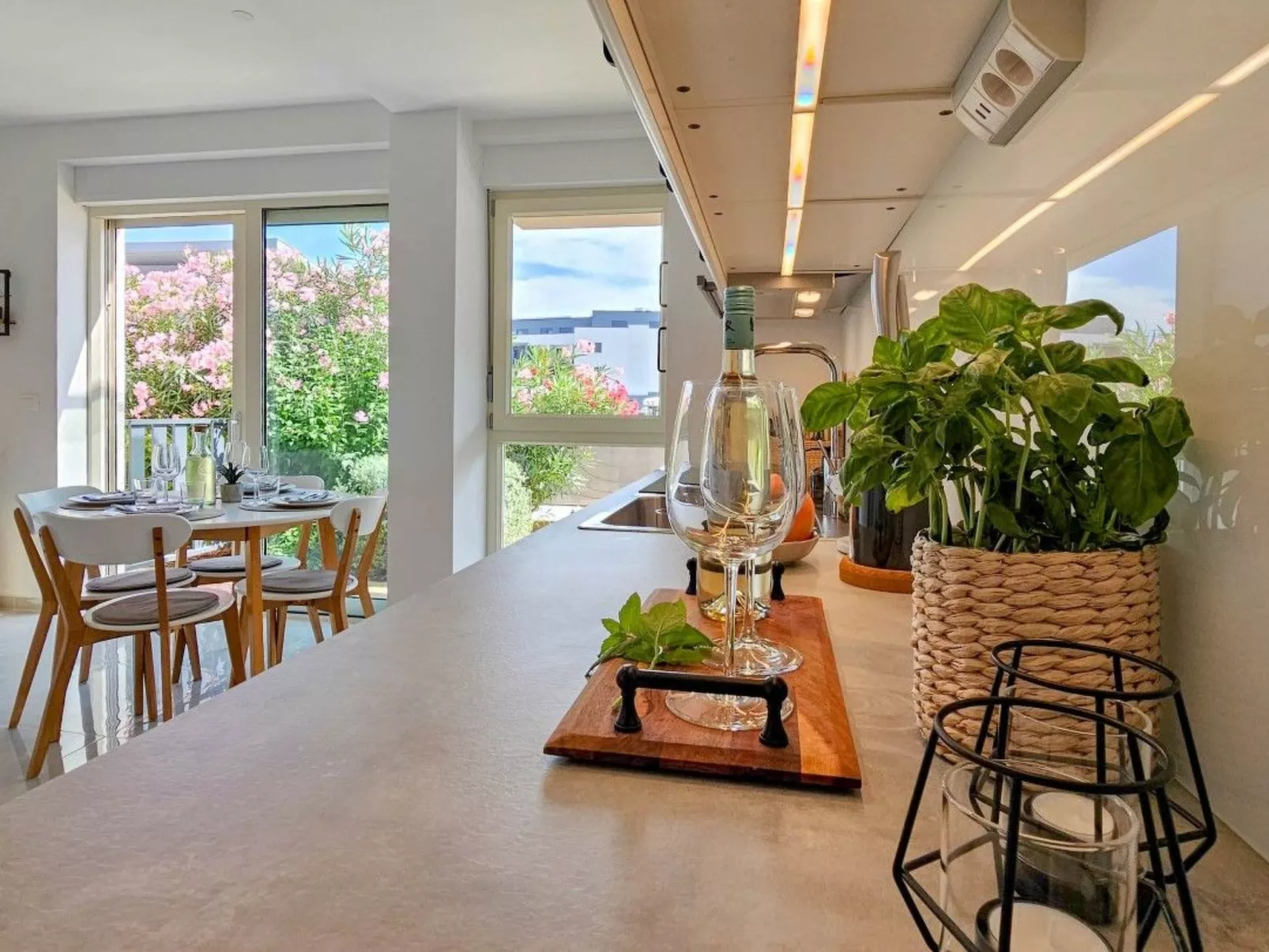 "Grüne Oase" mit Terrasse-Dedans