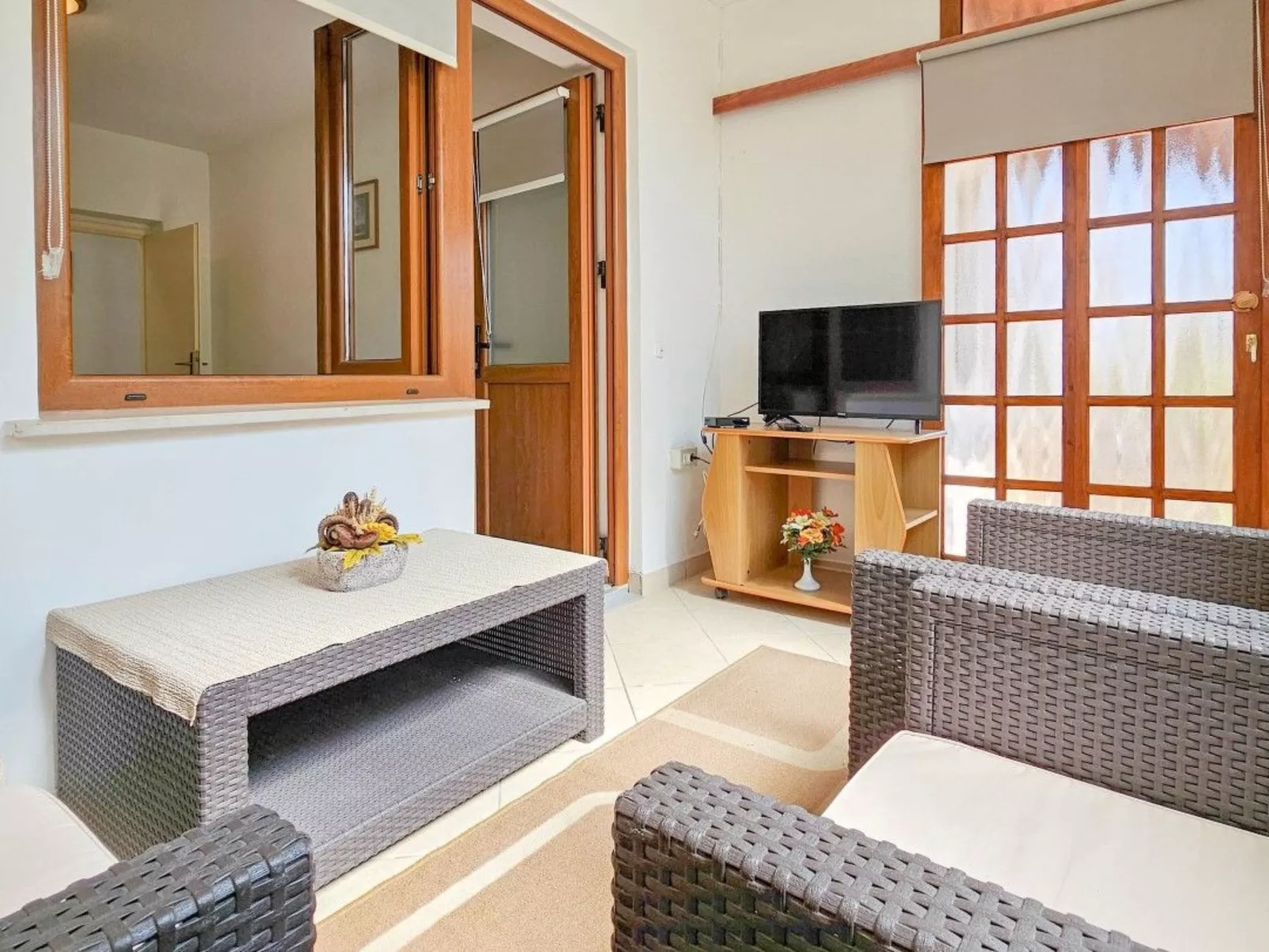 Wohnung 80m vom Meer mit Terrasse-Drinnen