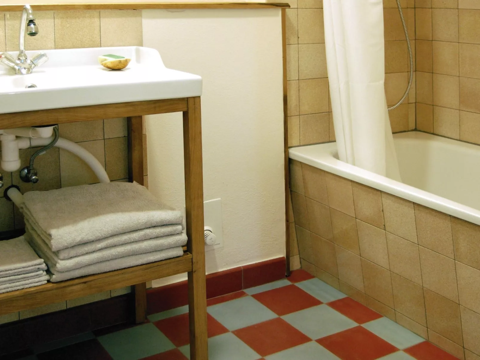 Pastor Hauswedel-Dedans