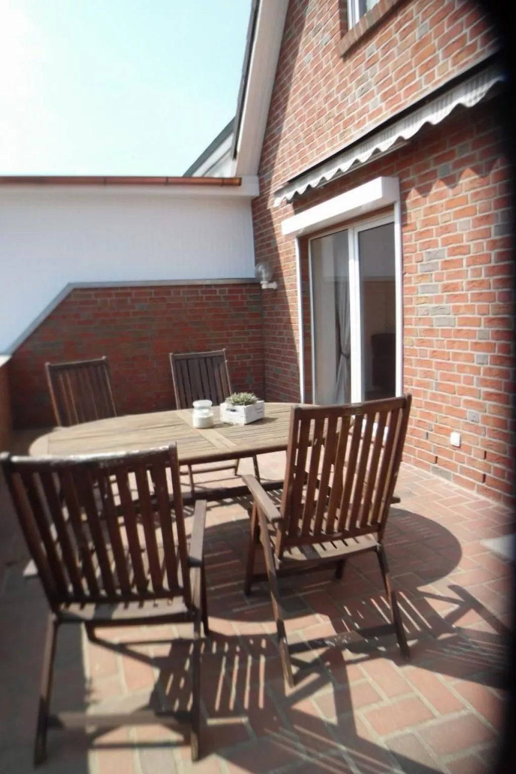 Mit Garten und Stellplatz-Dehors