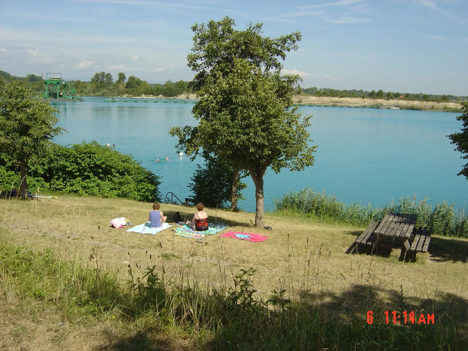 Direkt am Rhein-Draußen