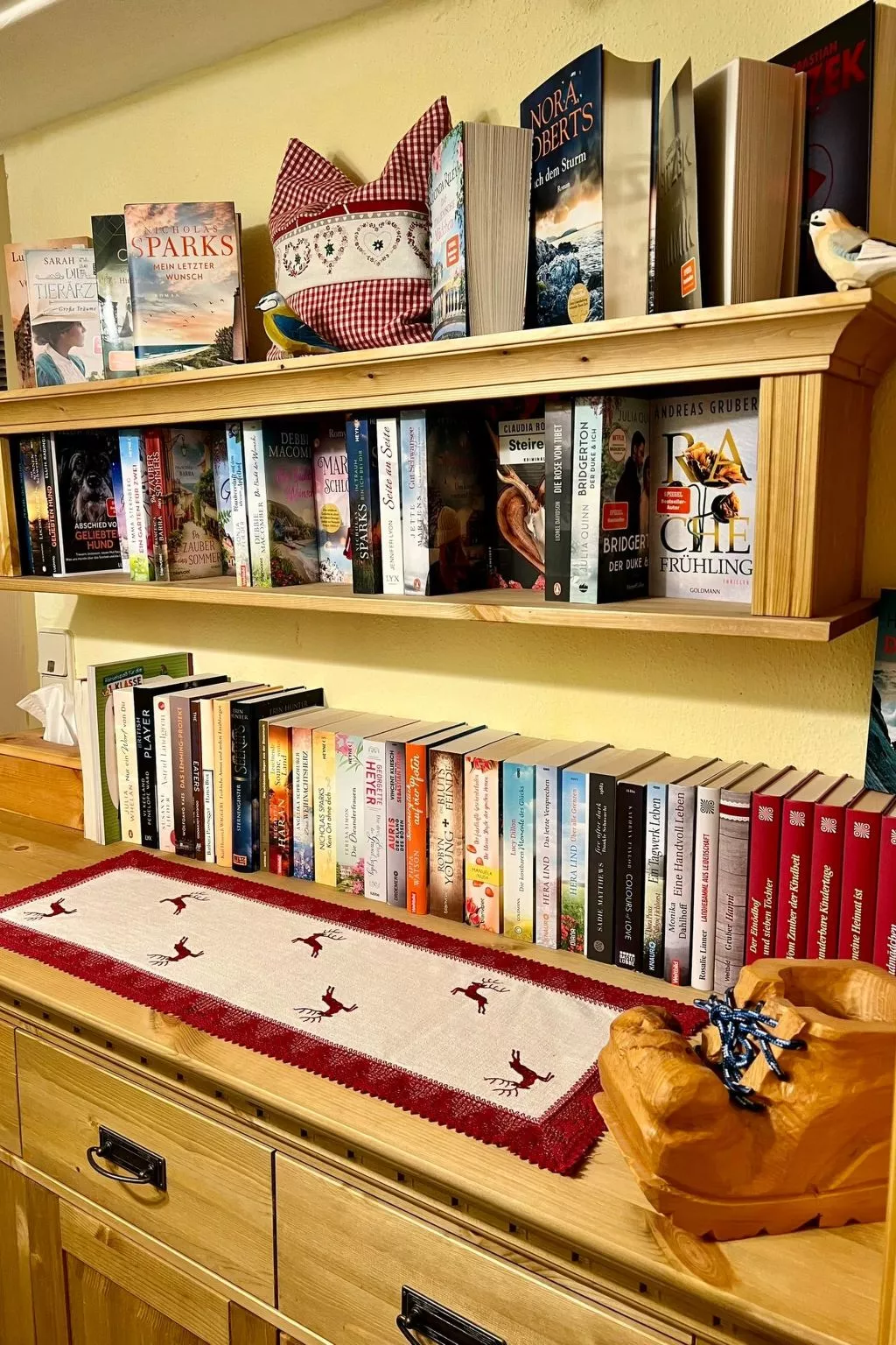 Umundumhütte-Drinnen