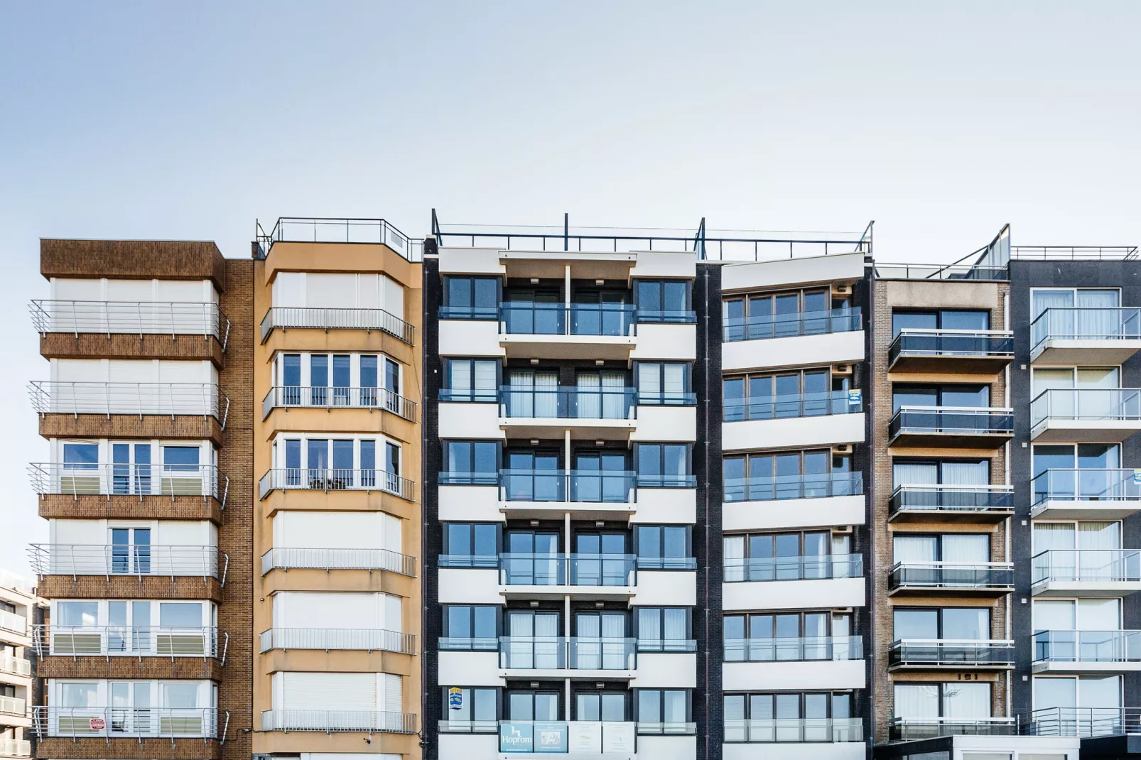 Winoc 401-Exterior summer