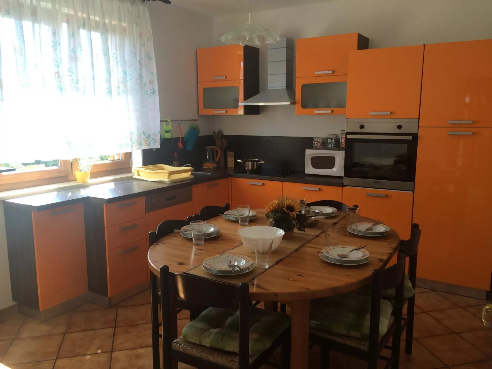 Komplette Villa mit zwei Appartements-Image-tags.info