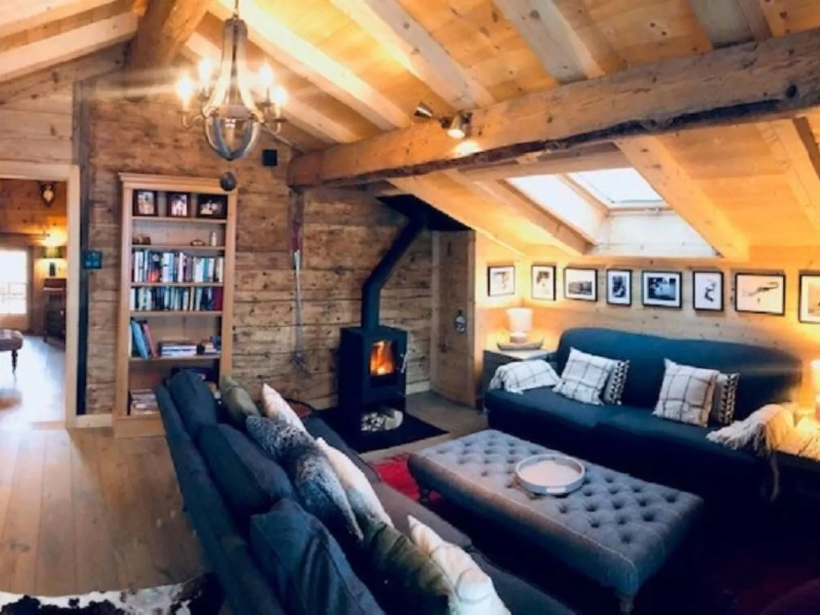 Authentisches Schweizer Alpenchalet aus dem 18. Jh.-Dedans