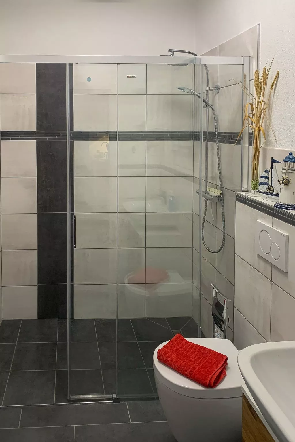 Top-moderne Ferienwohnung für 4 Personen mit Vollausstattung auf schönem, frühe-Inside