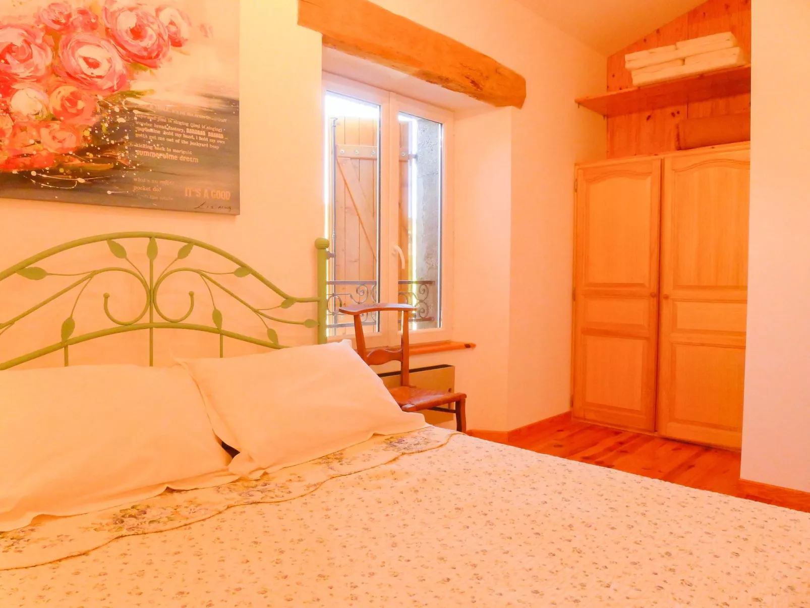 Mit eigenem Pool-Drinnen