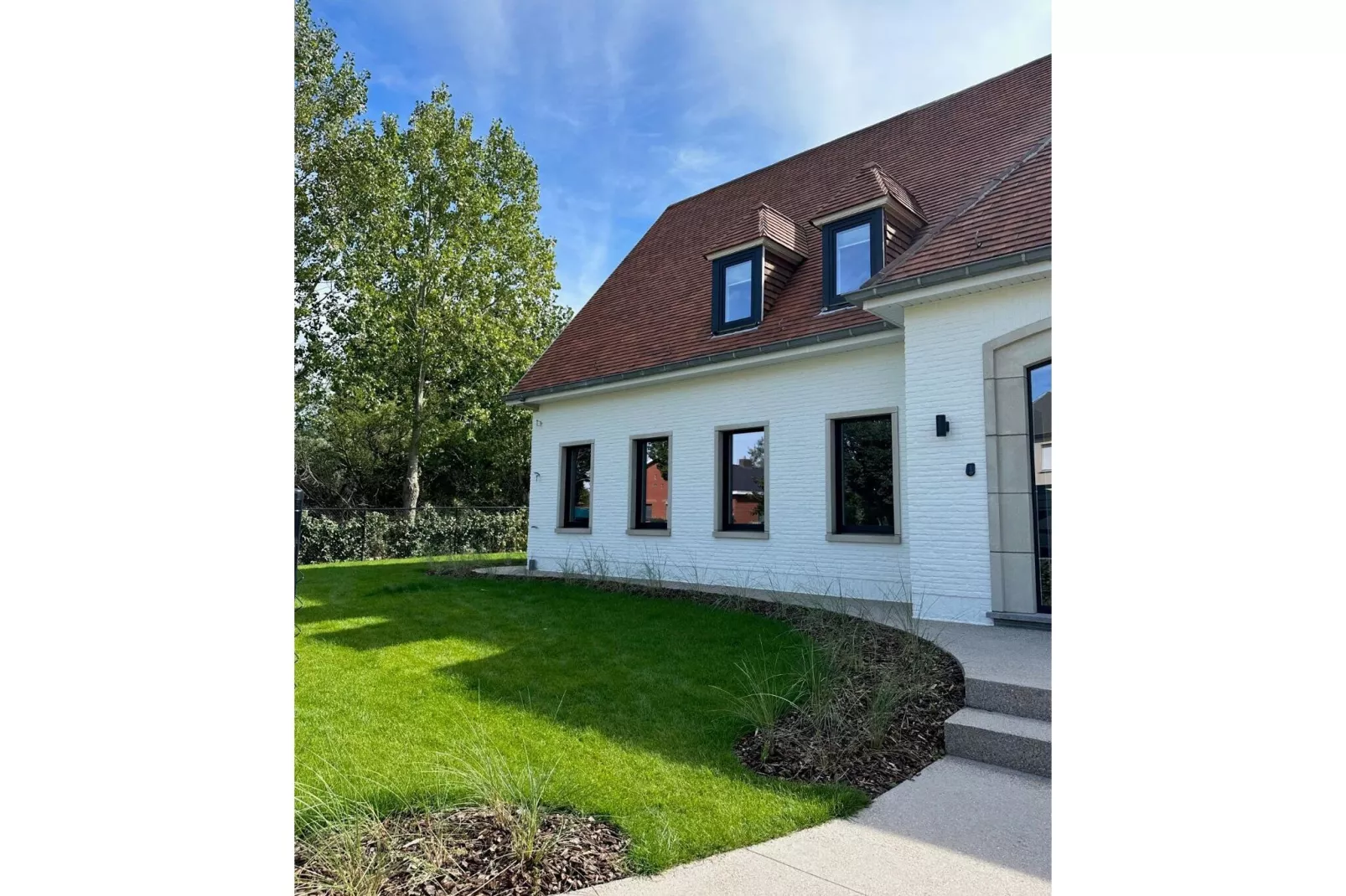 Villa Antoine-Exterior summer
