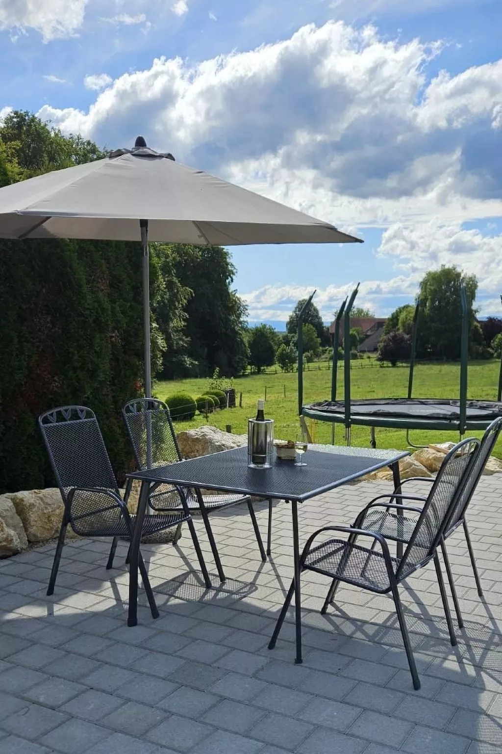 Leinacherhof-Outside