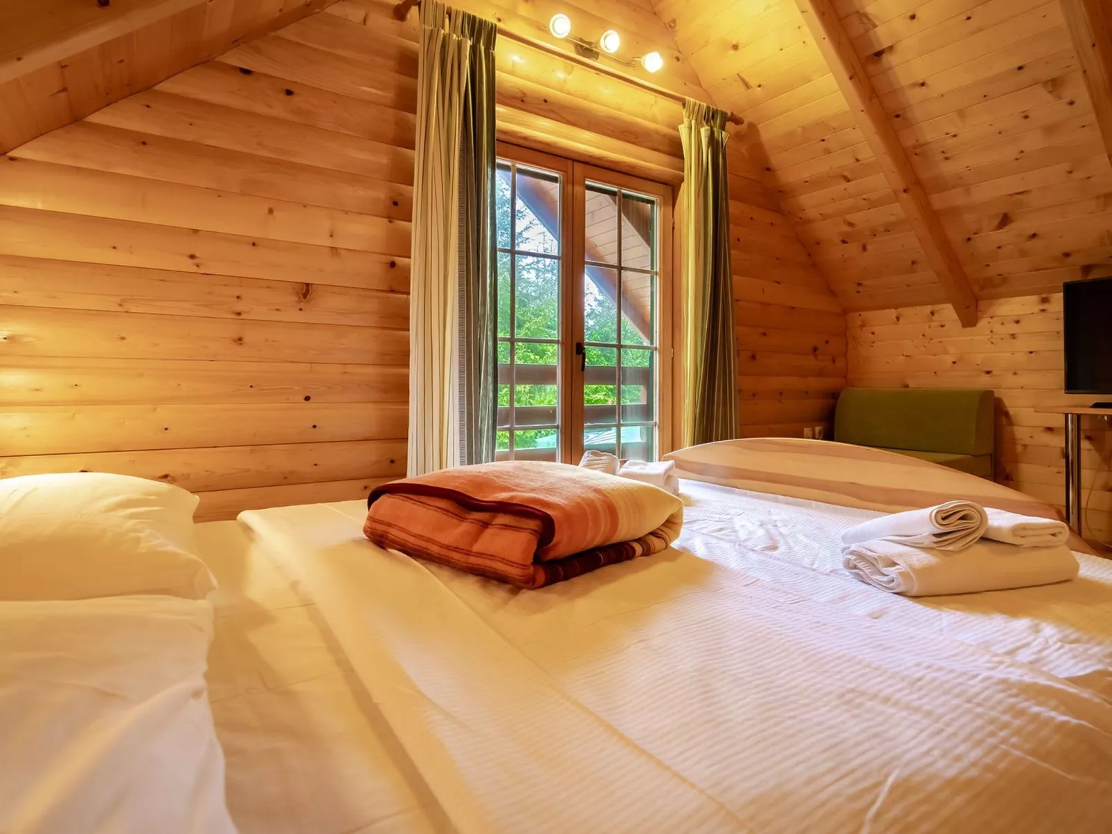 IDEAL FÜR FAMILIEN, PAARE UND NATURLIEBHABER-Inside