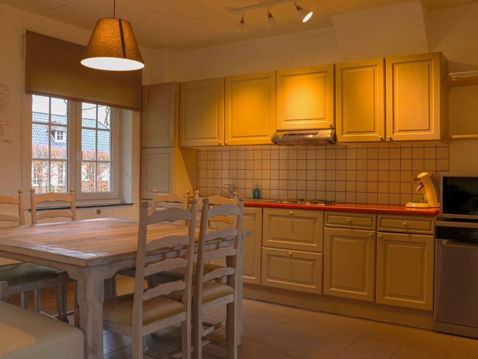 Heidebos für 8 Personen-Drinnen