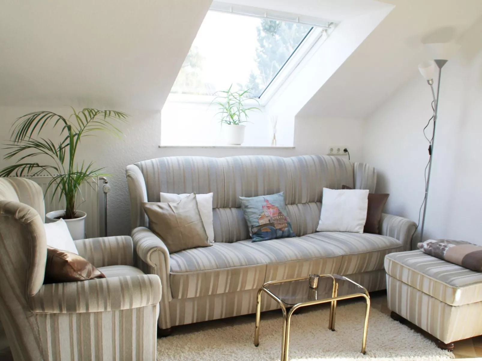 Mit Terrasse-Drinnen