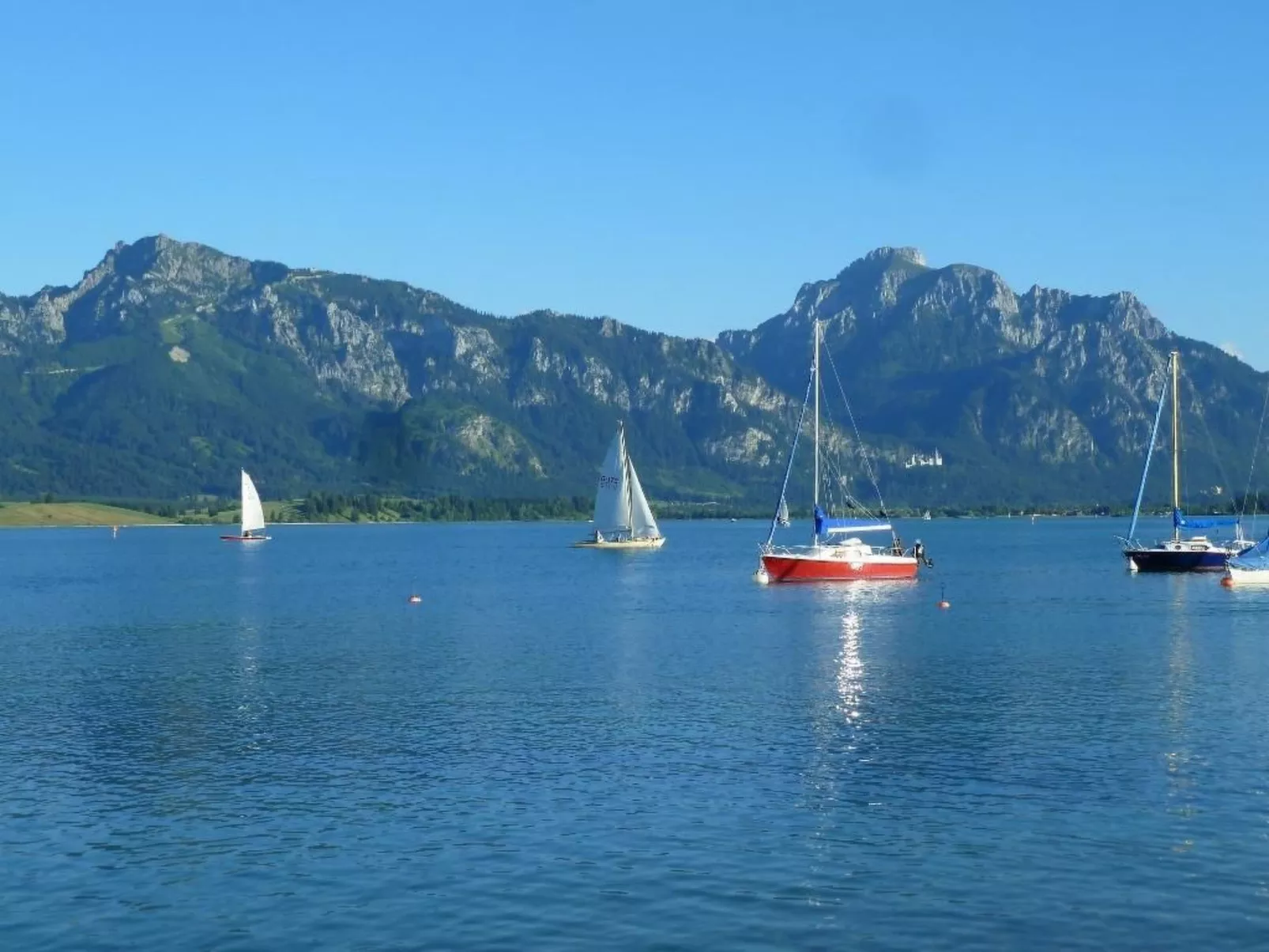 Chalet mit Blick auf das Wasser-Dehors