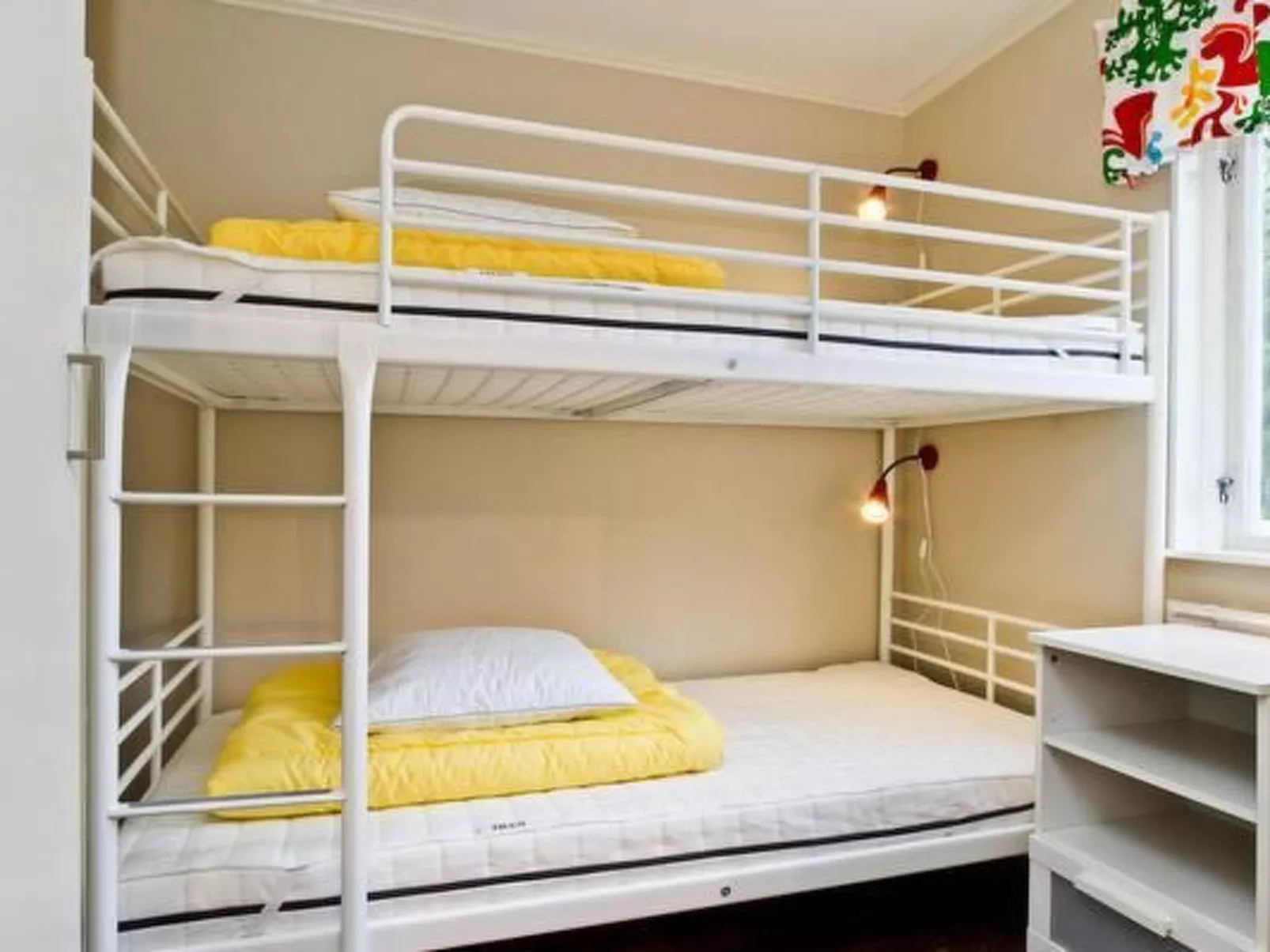 In Norrköping mit sonniger Terrasse-Dedans