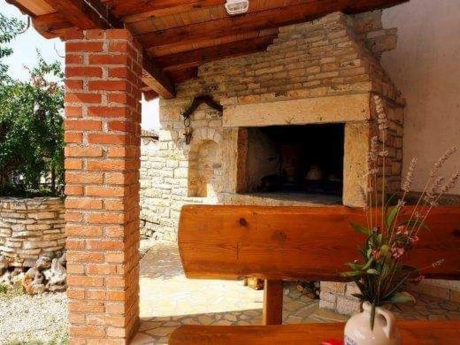 In Radići mit Privatem Pool-Outside