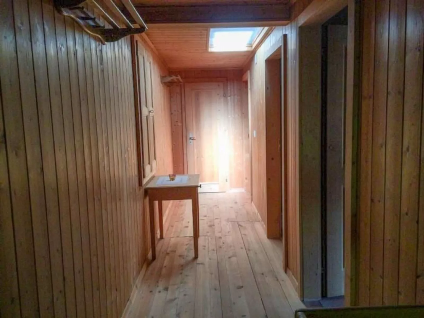 Maiensäss 5.5 Zi. freistehend und romantisch-Drinnen