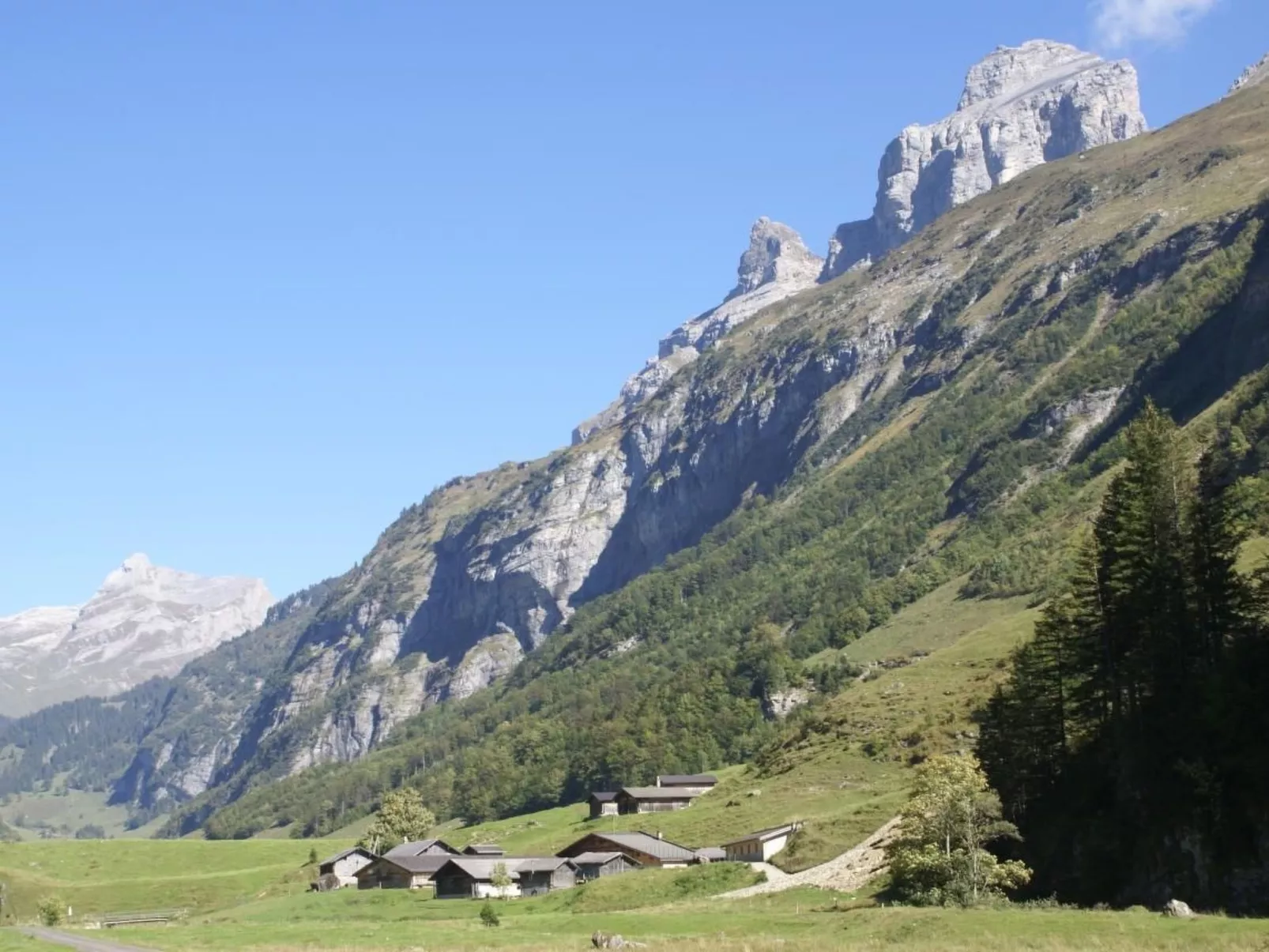 Alphütte Gental - Haslital-Draußen