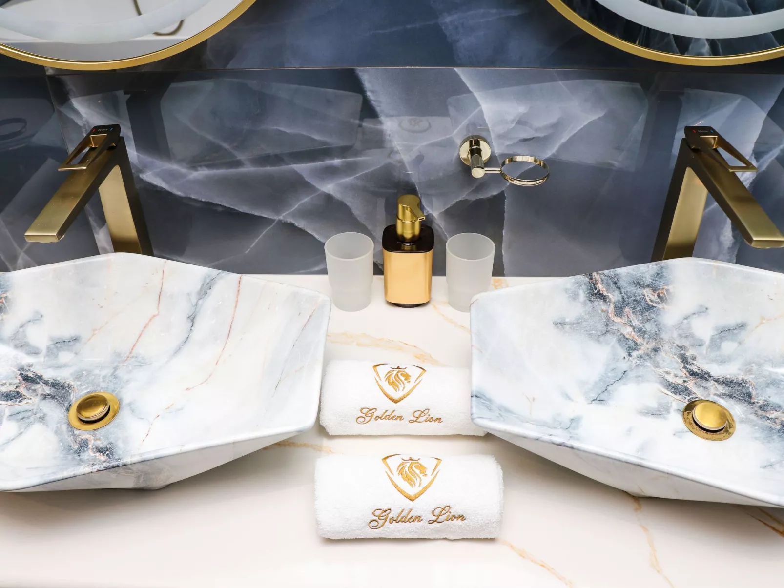 Villa Goldener Löwe-Drinnen