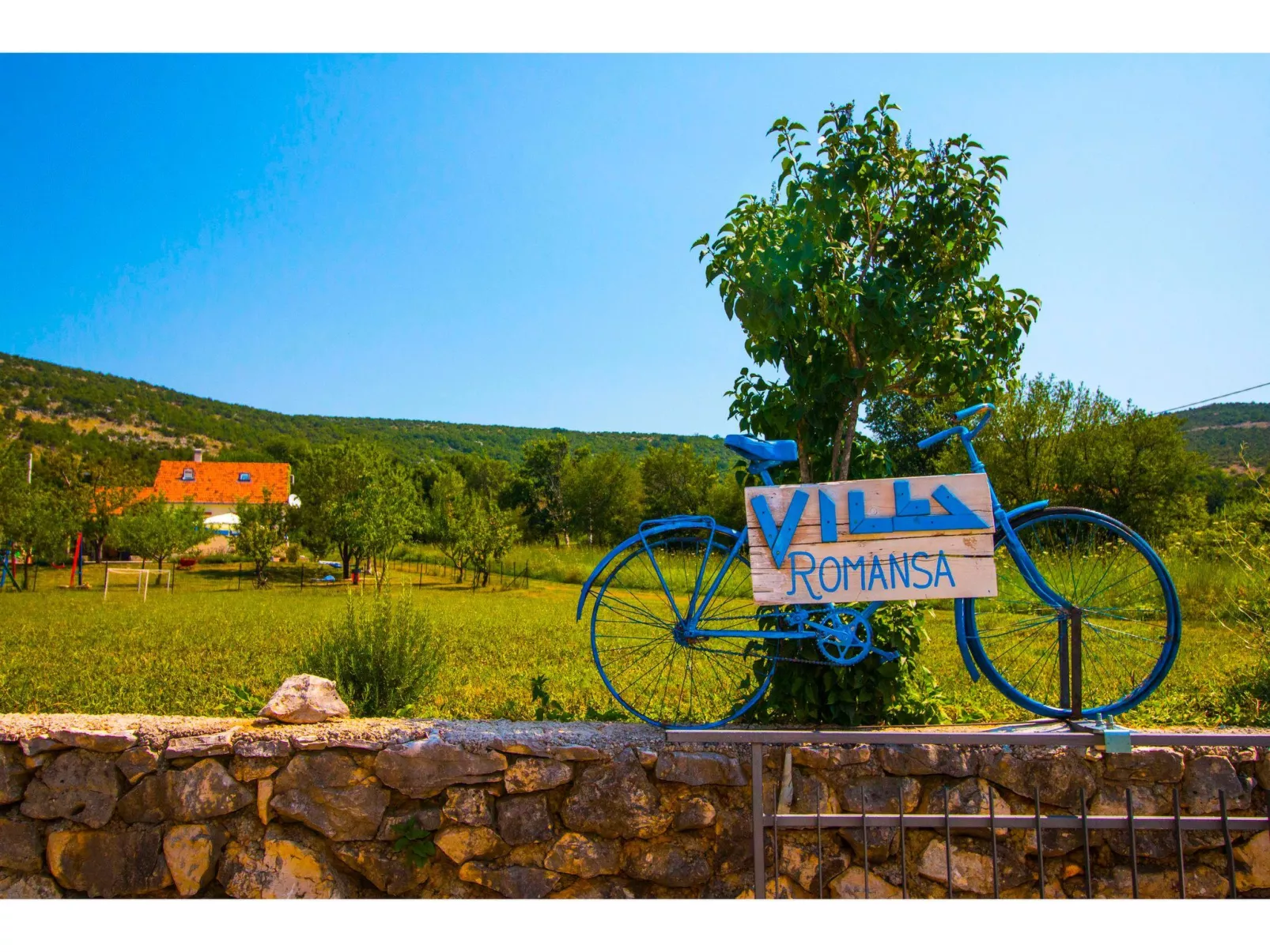Romantisches Haus in Krušvar mit privatem Pool-Outside