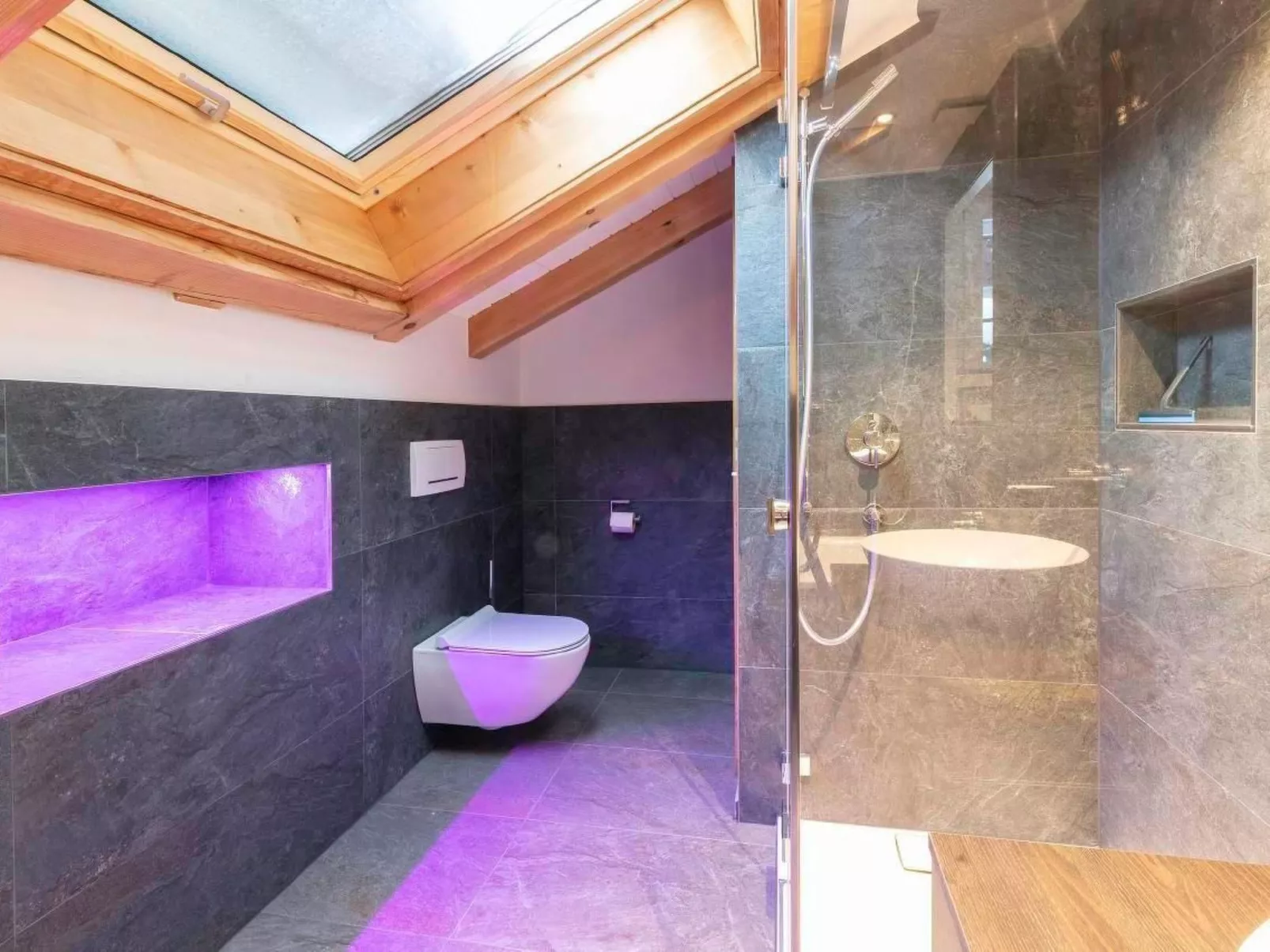 Wunderschönes Luxus-Chalet mit Seesicht-Dedans