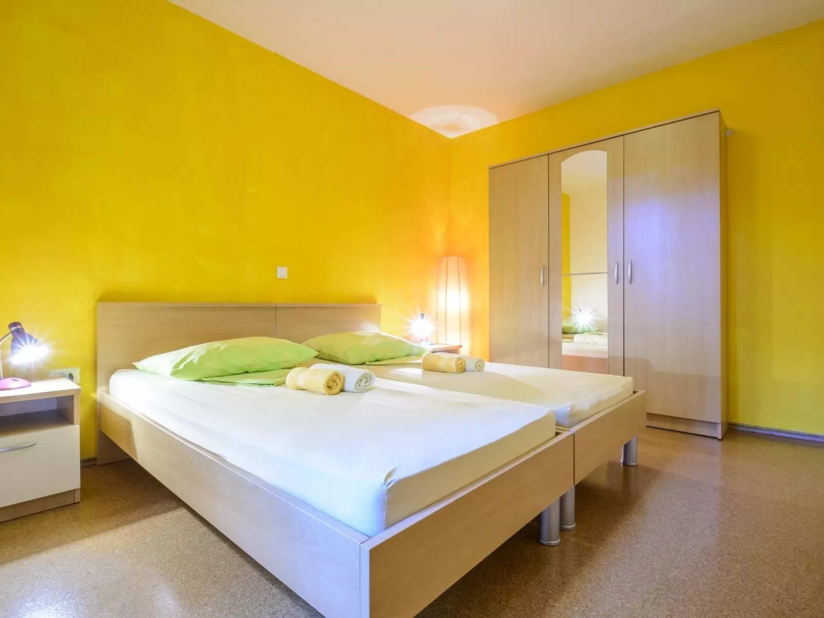 Wohnung "Celtis" mit Blick auf das Wasser-Drinnen