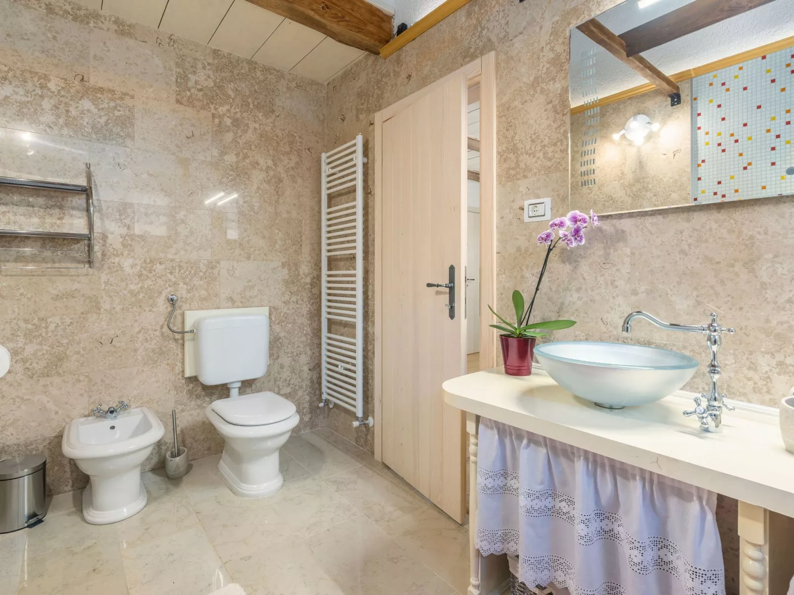 Vila Lipica-Image-tags.info