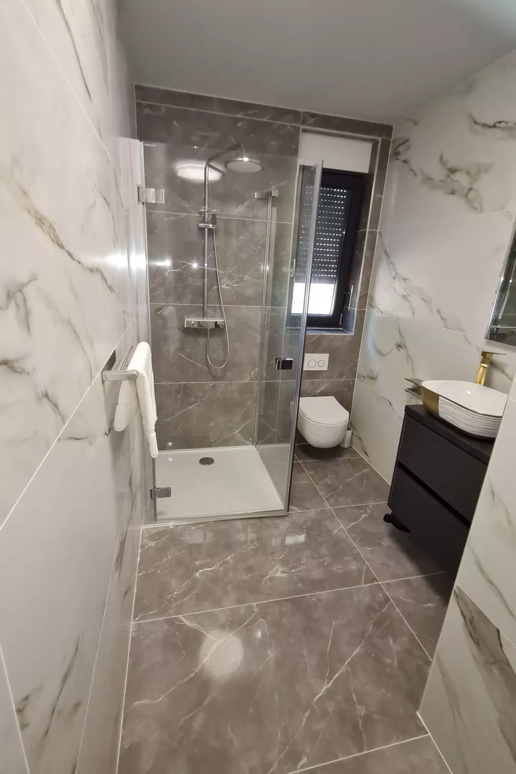 Villa "Val 21" mit Pool, Fitness und Sauna-Image-tags.info