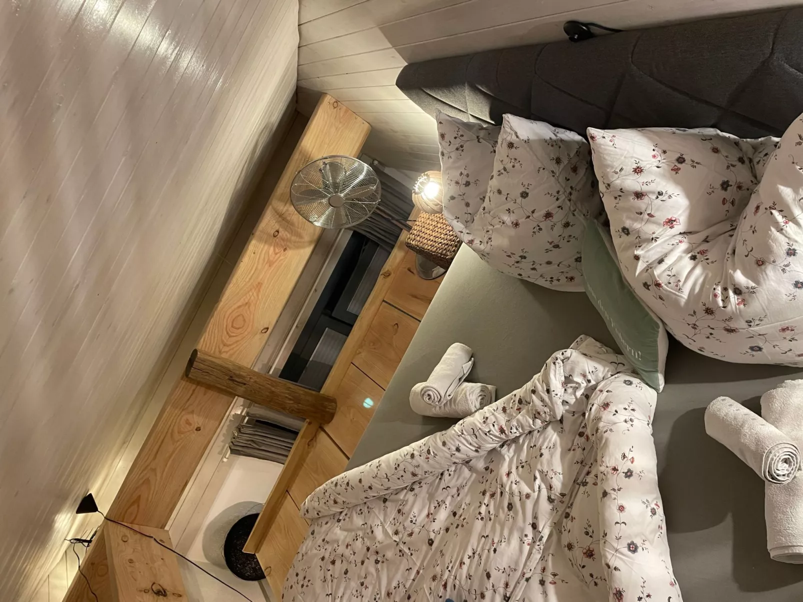 Max Mountain View-Drinnen