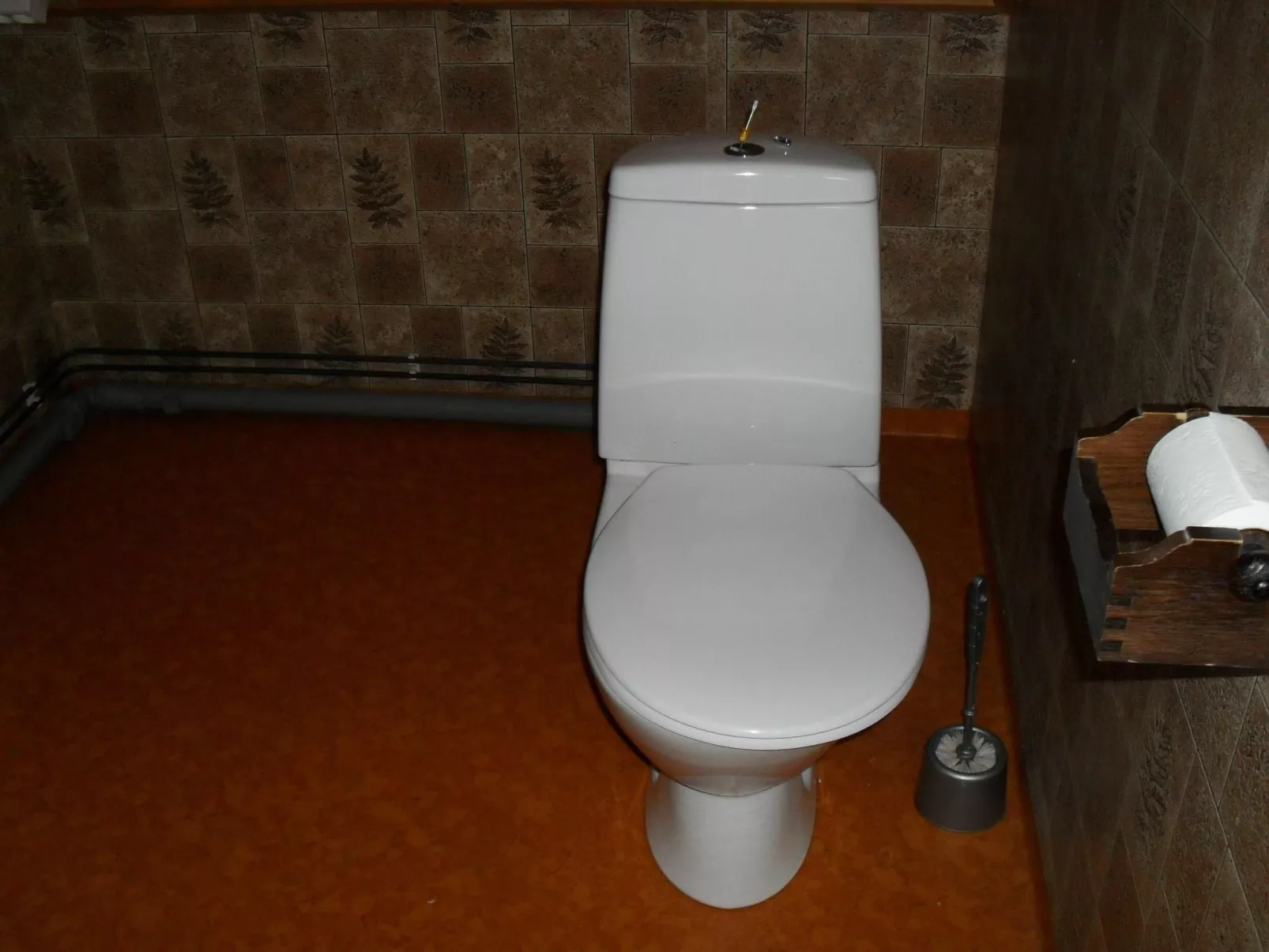 Geräumiges Ferienhaus für Konsum-Aussteiger-Drinnen