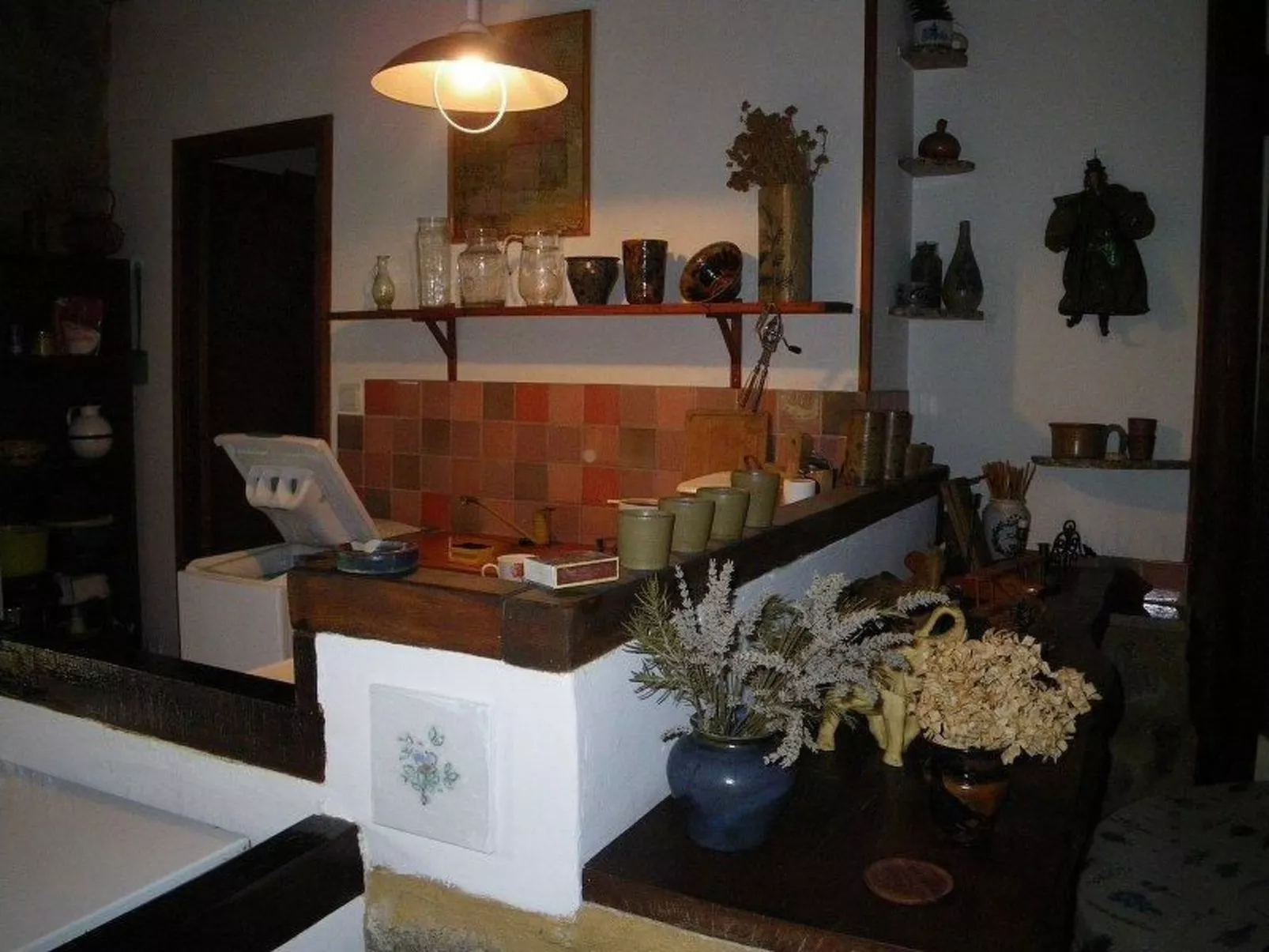 In Sartène mit Eigener Terrasse-Drinnen