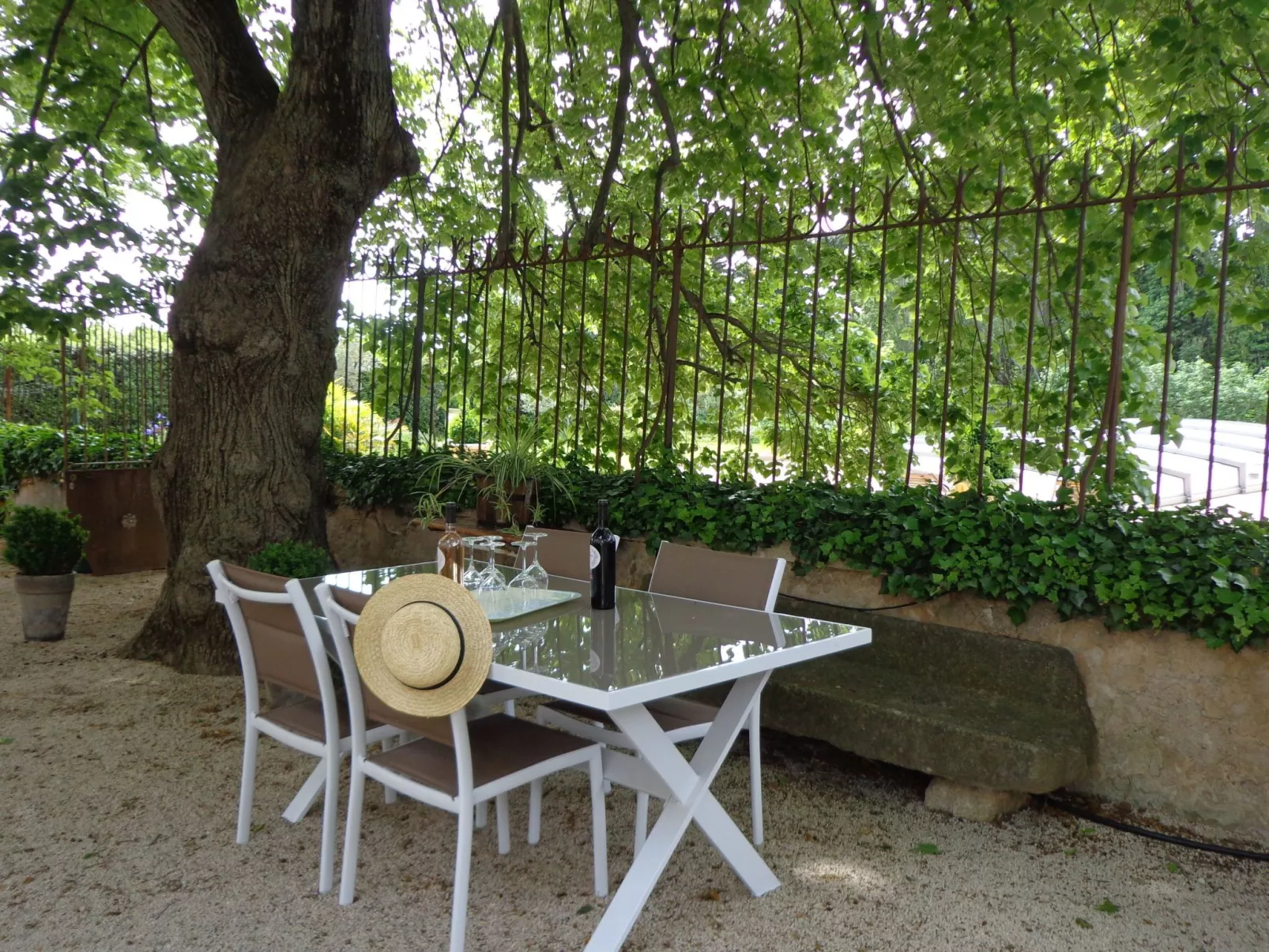 Klimatisierte Wohnung mit 2 Schlafzimmern und Pool-Draußen