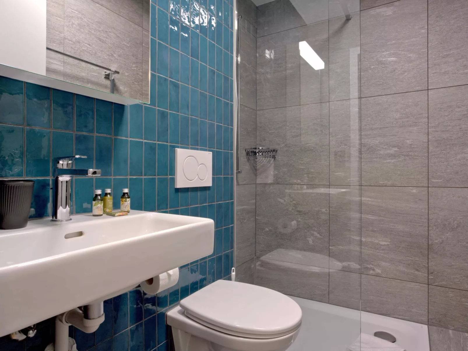 BankHouse StudioM405-Inside