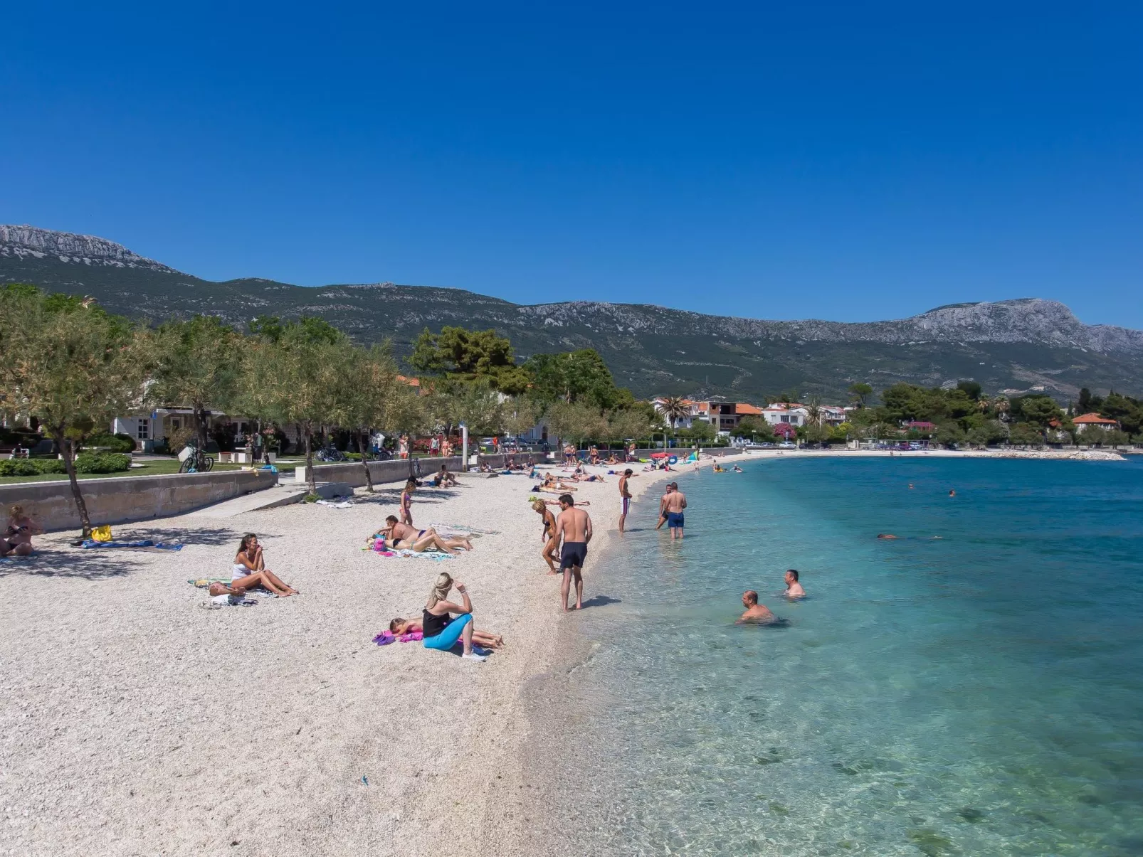 Moderne Meerblick ap.1 mit Pool und Terrasse bbq in der Nähe von Split Trogir-Outside
