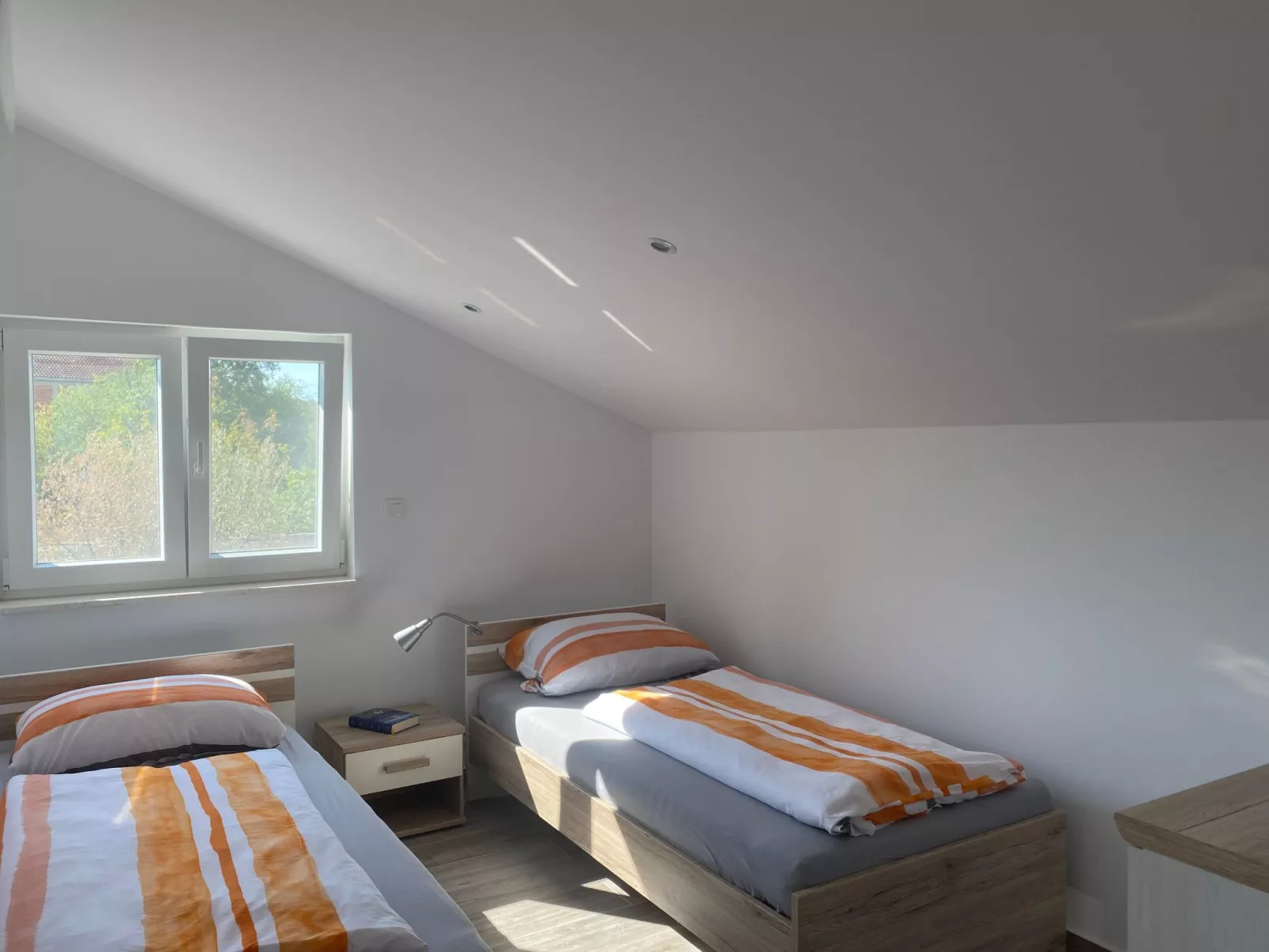 Appartment mit Pool-Image-tags.info