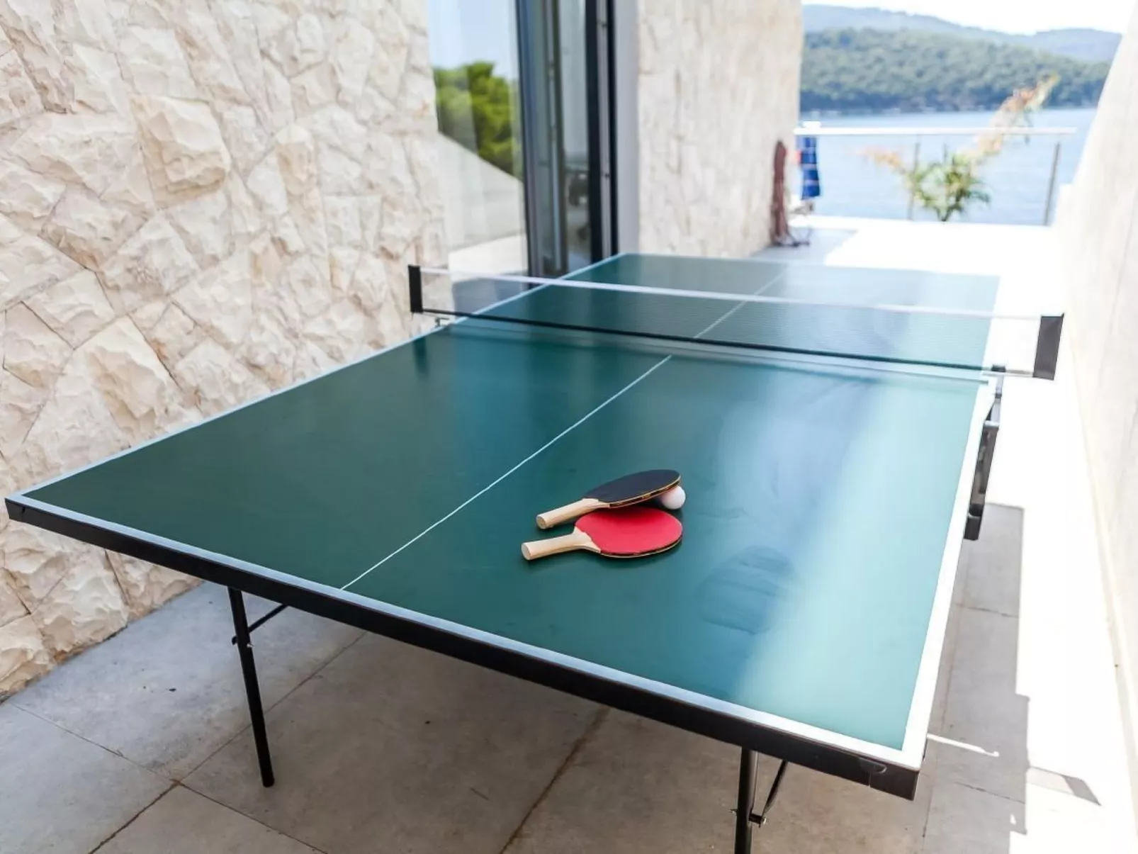 Villa Style and Sea-Image-tags.info