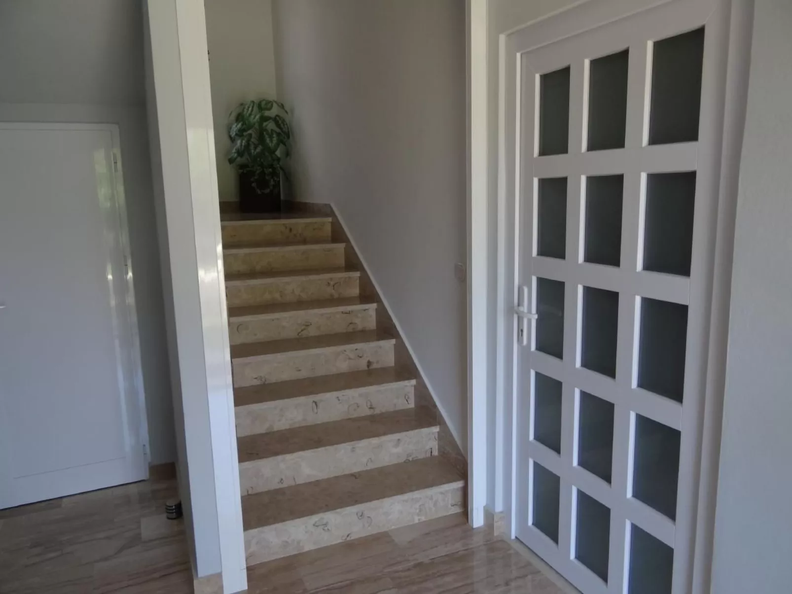 Apartment Sukosan-Inside