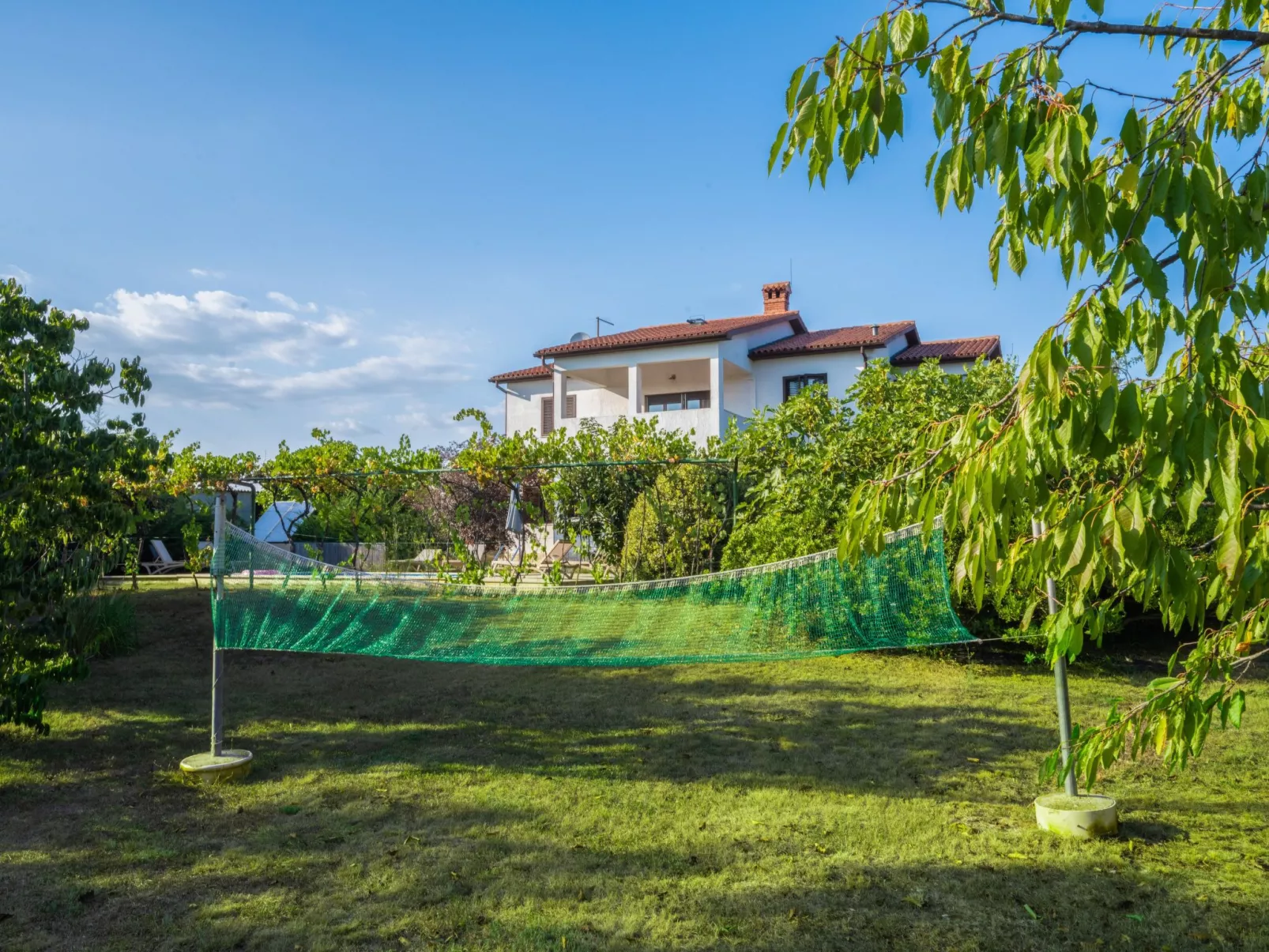Attraktive Wohnung mit privatem Pool-Outside