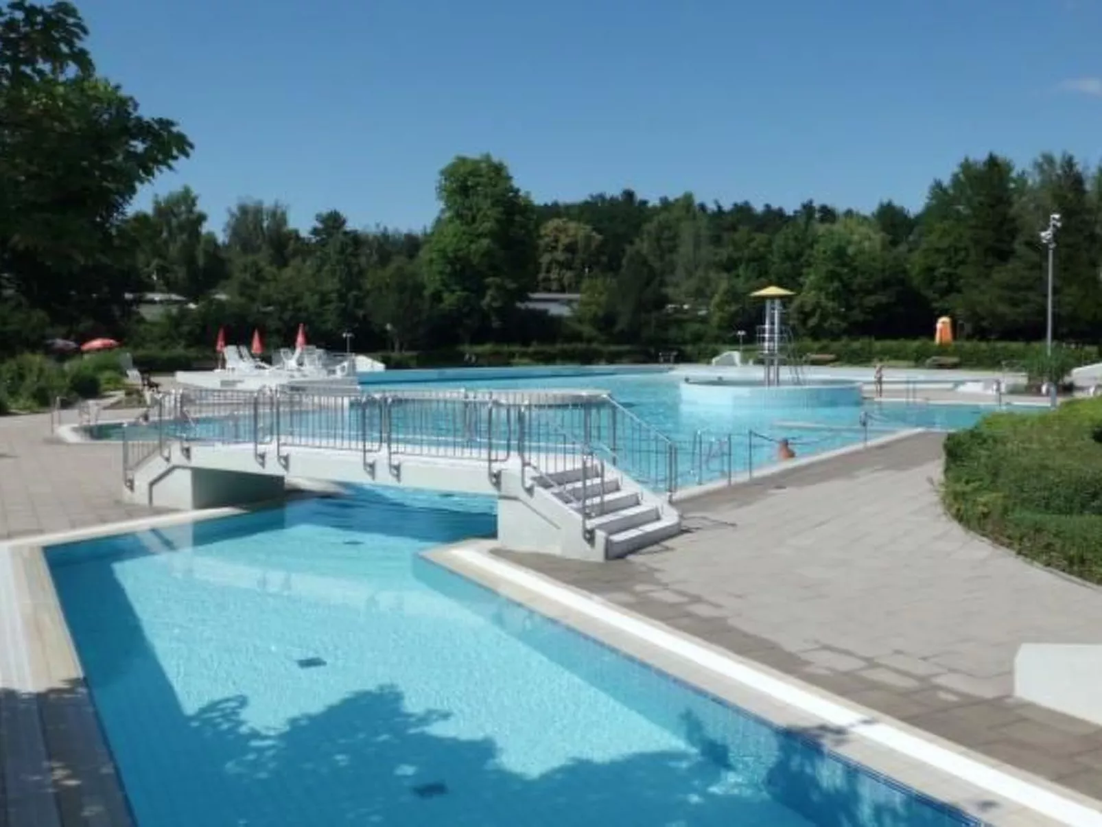 Nur-Dach-Ferienhaus für vier Personen - Draußen